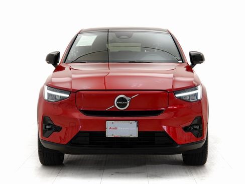 Used 2023 Volvo C40 P8 Recharge Ultimate image 28