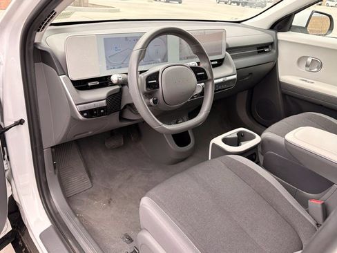 Used 2024 Hyundai Ioniq 5 SE RWD image 12