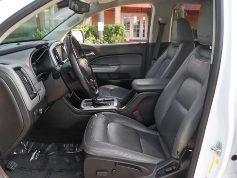 Used 2017 Chevrolet Colorado LT w/ Luxury Package, Chrome RWD image 18