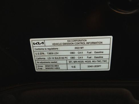 Used 2022 Kia Soul LX image 16