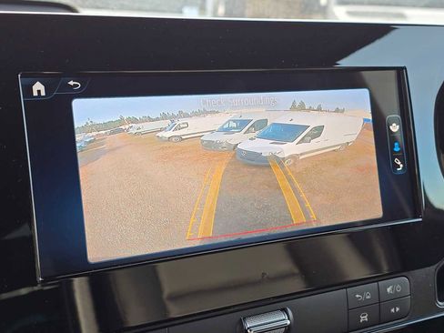 Used 2025 Mercedes-Benz Sprinter 2500 image 32