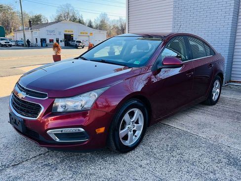 Used 2016 Chevrolet Cruze LT image 1