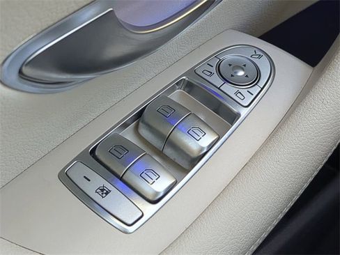 Used 2022 Mercedes-Benz E 450 E 450 image 26