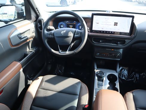 New 2025 Ford Bronco Sport Outer Banks w/ Outer Banks Tech Package+ image 31