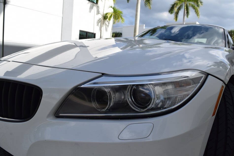 Used 2014 BMW Z4 sDrive35i RWD image 15