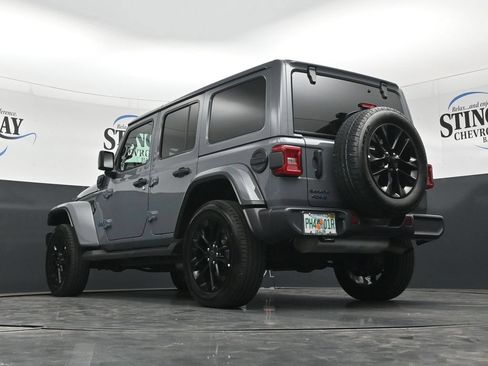 Used 2025 Jeep Wrangler Unlimited Sahara AWD/4WD image 24