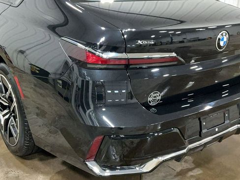 Used 2025 BMW 740i xDrive 740i xDrive image 12