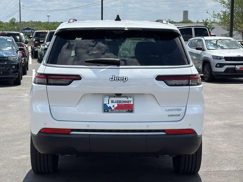 New 2026 Jeep Grand Cherokee L Limited w/ Luxury Tech Group II RWD image 6