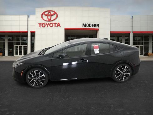 New 2026 Toyota Prius Plug-In Hybrid image 10