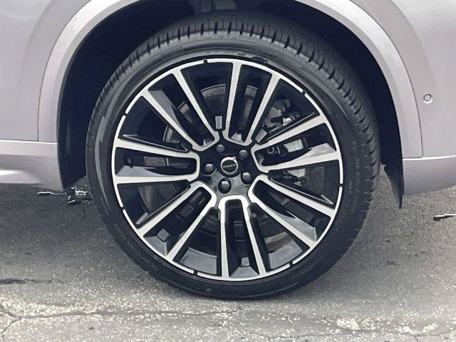 Used 2026 Volvo XC90 B6 Ultra w/ Protection Package AWD/4WD image 4