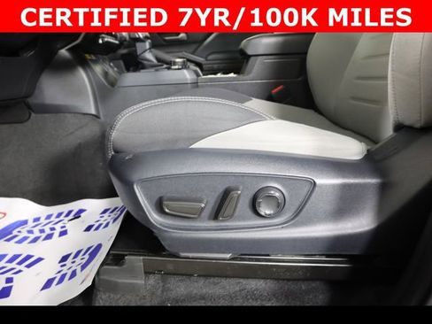 Used 2024 Toyota Tacoma TRD Sport w/ TRD Sport Upgrade Package image 19