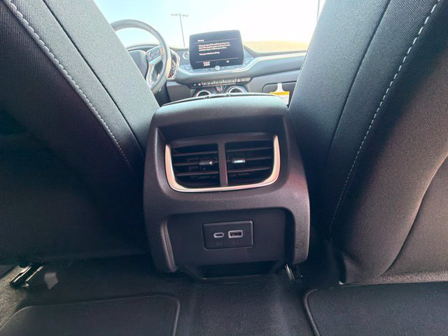 New 2026 Chevrolet Blazer LT w/ Convenience Package FWD image 30
