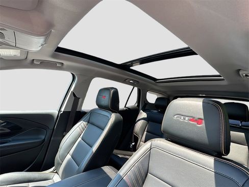 Used 2024 GMC Terrain AT4 w/ Tech Package image 21