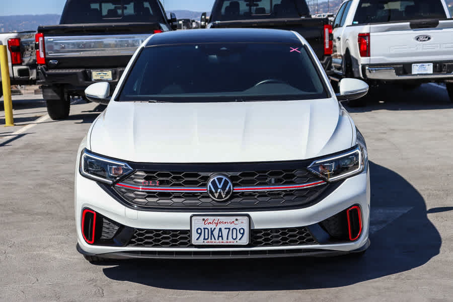 Used 2023 Volkswagen Jetta GLI Autobahn FWD image 2