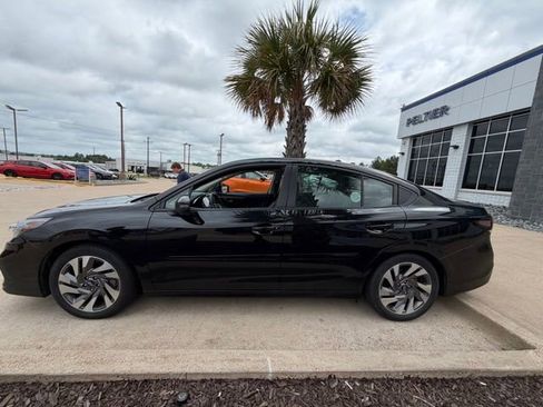 Used 2025 Subaru Legacy Limited AWD/4WD image 9