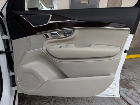 Used 2019 Volvo XC90 T6 Momentum w/ Advanced Package AWD/4WD image 22