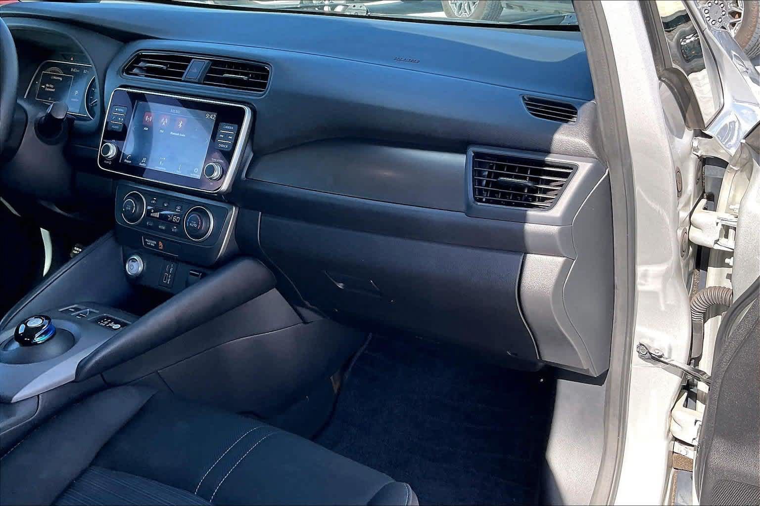 Used 2024 Nissan Leaf S FWD image 23