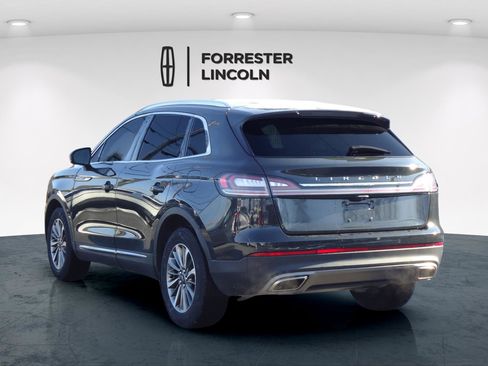 Used 2022 Lincoln Nautilus AWD w/ Premium Package image 5