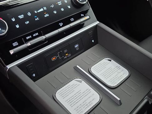 New 2026 Hyundai Santa Fe Limited FWD image 33