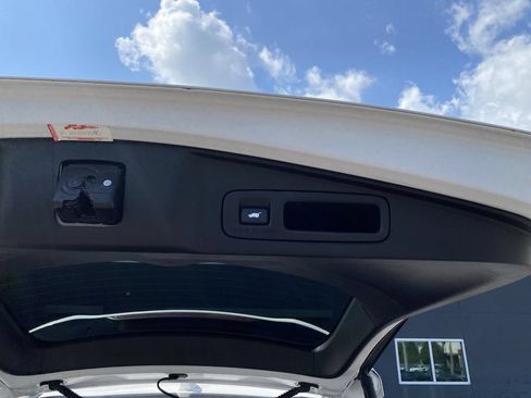 Used 2022 Honda CR-V Touring image 32