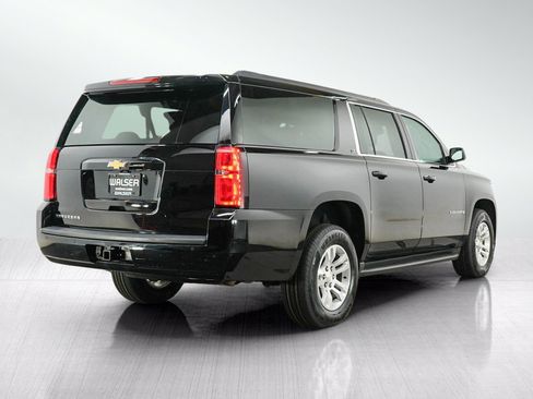 Used 2017 Chevrolet Suburban LT AWD/4WD image 5