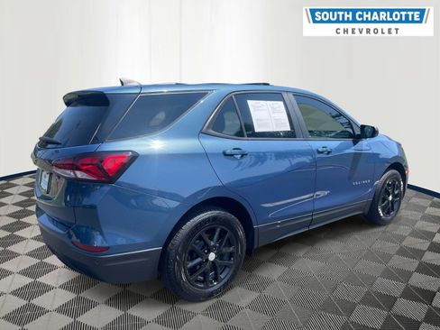 Used 2024 Chevrolet Equinox LS w/ LS Convenience Package FWD image 4
