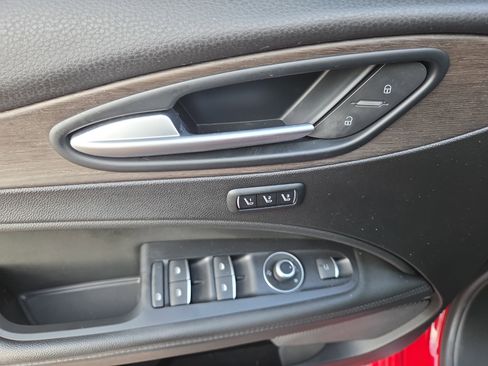 Used 2020 Alfa Romeo Stelvio Ti w/ Nero Edizione image 27