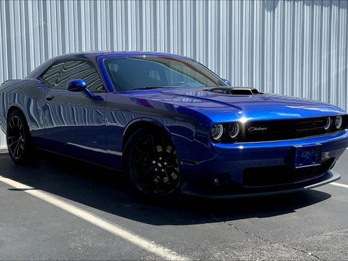Used 2022 Dodge Challenger R/T w/ Shaker Package image 29