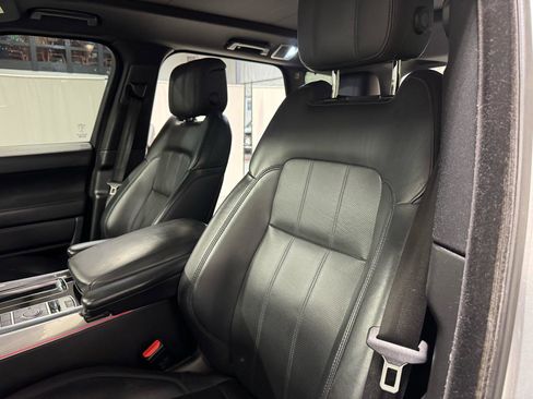 Used 2019 Land Rover Range Rover Sport HSE AWD/4WD image 25