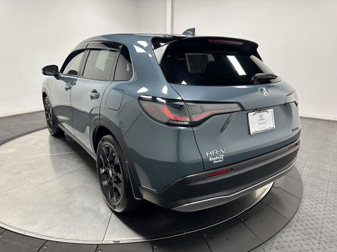 Certified 2025 Honda HR-V Sport image 9