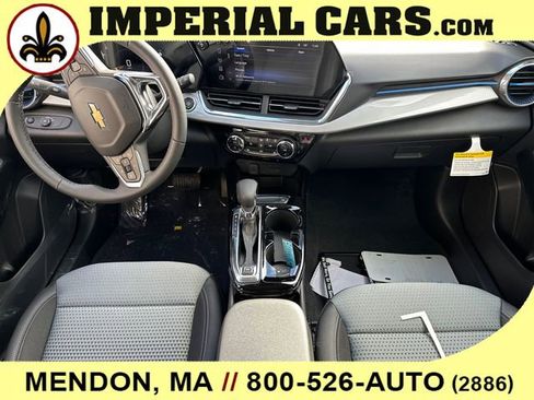 New 2026 Chevrolet Trax LT w/ LT Convenience Package image 16