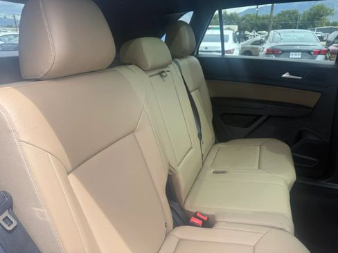 Used 2020 Volkswagen Atlas Cross Sport SE w/ Panoramic Sunroof Package AWD/4WD image 23