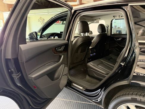 Used 2018 Audi Q7 3.0T Prestige AWD/4WD image 41