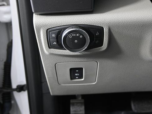 Used 2015 Ford F150 XLT w/ Equipment Group 302A Luxury image 23