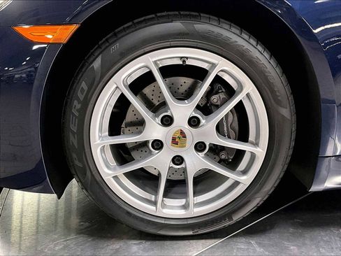 Used 2019 Porsche 718 Cayman image 14