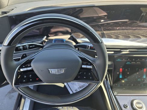 New 2026 Cadillac Escalade IQ Luxury 1 w/ LPO, Radiant Package image 10