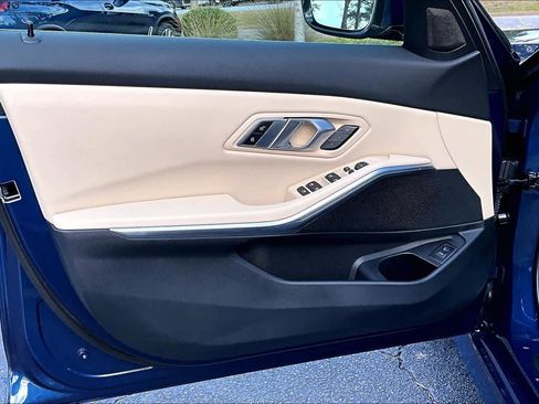 Certified 2023 BMW 330i xDrive Sedan w/ Driving Assistance Package image 21