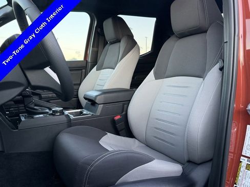 Used 2025 Toyota Tacoma TRD Off-Road image 2