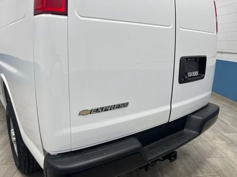 New 2026 Chevrolet Express 3500 Extended w/ Driver Convenience Package RWD image 26