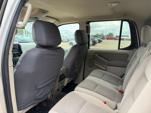 Used 2007 Ford Explorer Sport Trac XLT RWD image 3