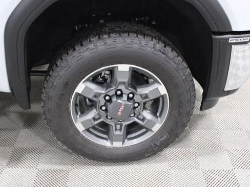 New 2026 GMC Sierra 2500 SLT w/ SLT Premium Package image 43