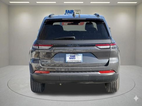 New 2026 Jeep Grand Cherokee Altitude AWD/4WD image 7