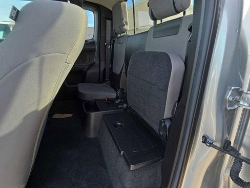 Used 2023 Toyota Tacoma 2WD Access Cab image 10