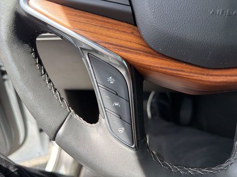 Used 2023 Cadillac XT5 Premium Luxury image 24