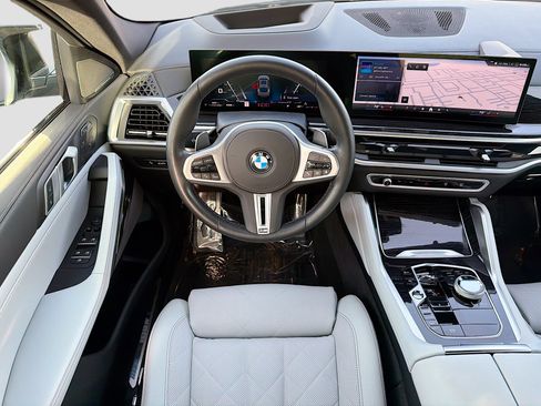 Used 2025 BMW X6 M60i image 17