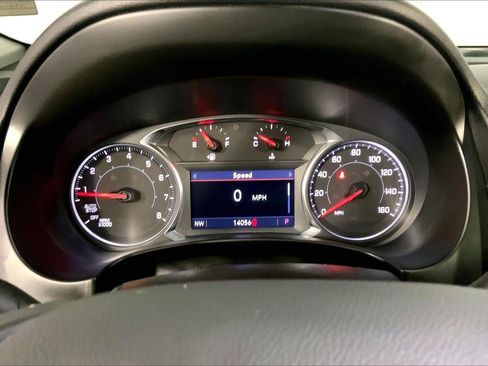 Used 2024 GMC Terrain SLT AWD/4WD image 20