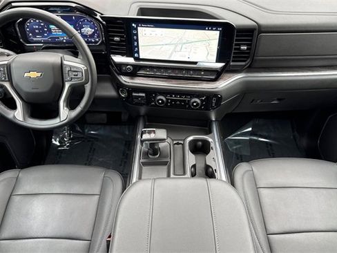 Used 2024 Chevrolet Silverado 1500 LTZ image 15