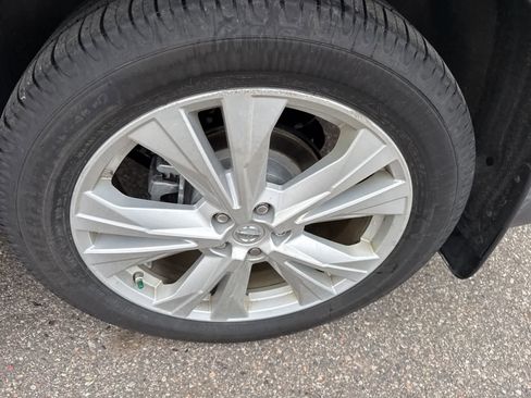 Used 2018 Nissan Pathfinder SL w/ SL Premium Package image 10