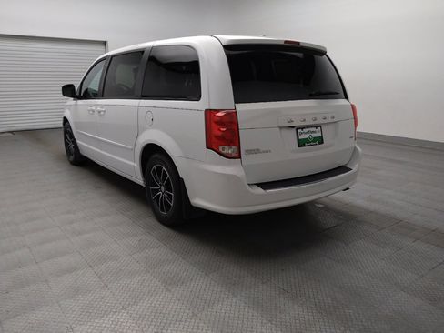 Used 2017 Dodge Grand Caravan GT w/ Mopar Premium Addition Group FWD image 5