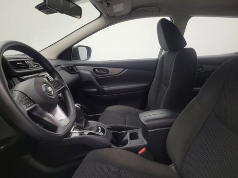 Used 2021 Nissan Rogue Sport S image 17